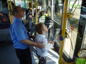 Bus-Kinder 036